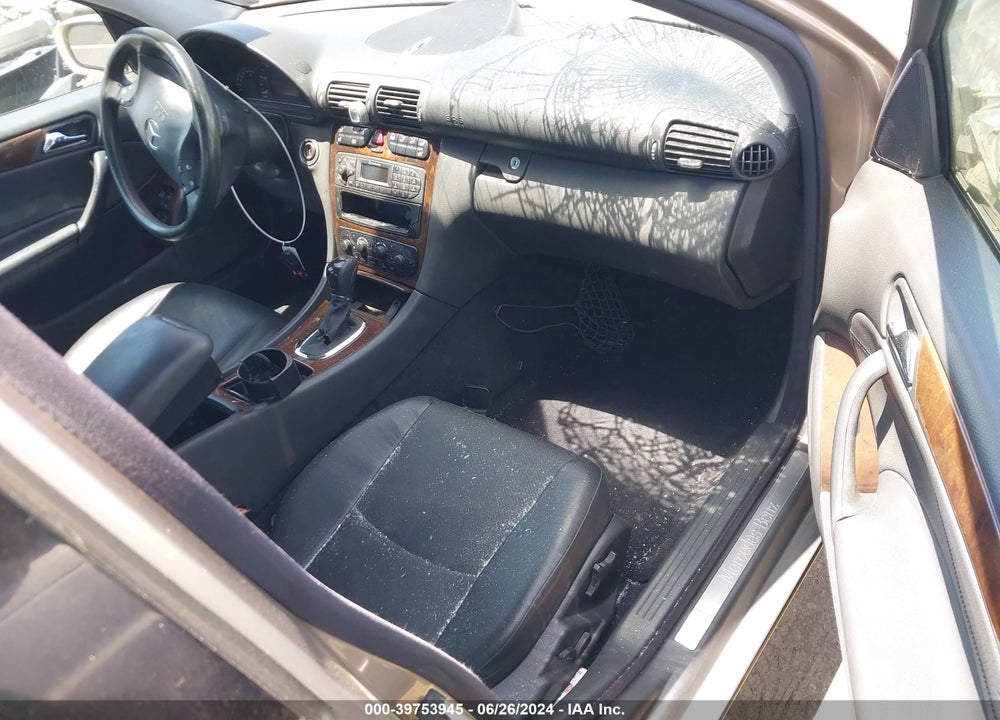 2002 MERCEDES-BENZ C 240 VIN: WDBRF61J52F281467