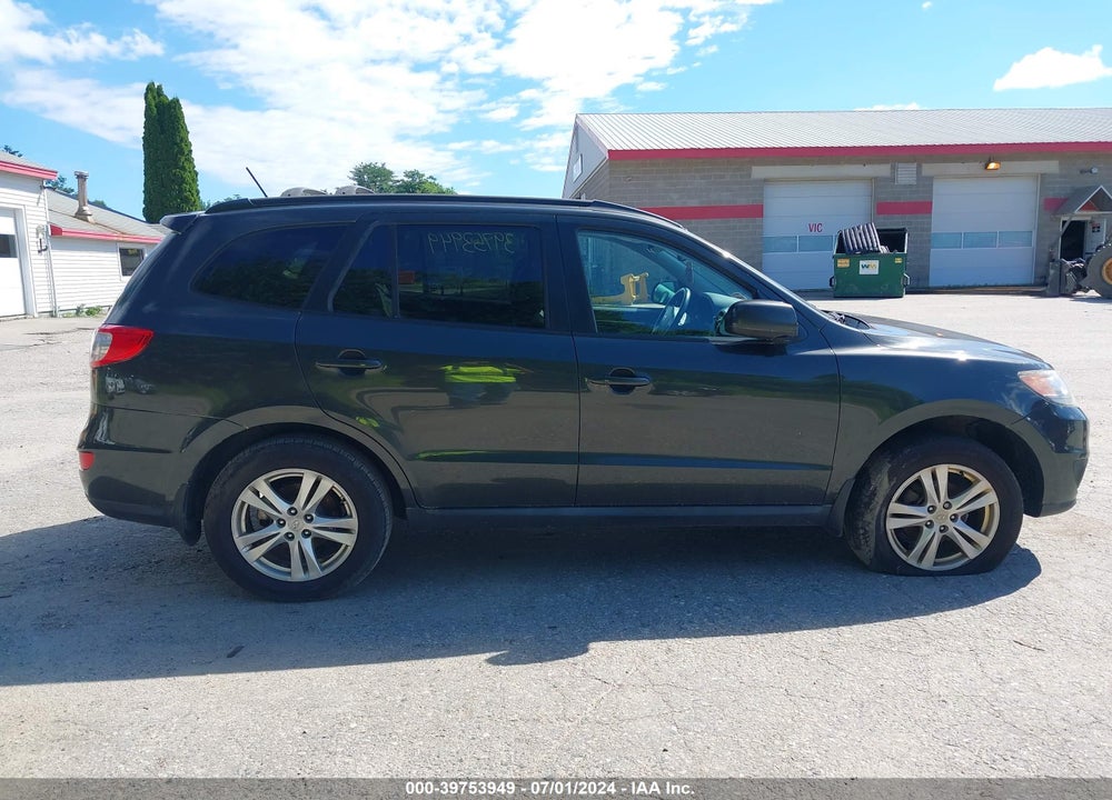 2012 HYUNDAI SANTA FE SE VIN: 5XYZHDAG1CG103543