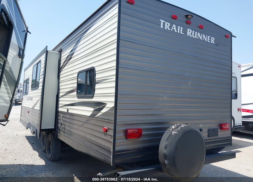 2018 HEARTLAND TRAIL RUNNER SLE 302 VIN: 5SFEB3424JE350360