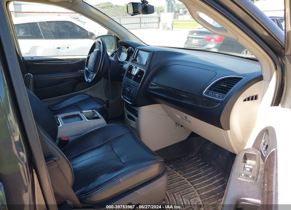 2011 CHRYSLER TOWN & COUNTRY TOURING-L VIN: 2A4RR8DG8BR799645
