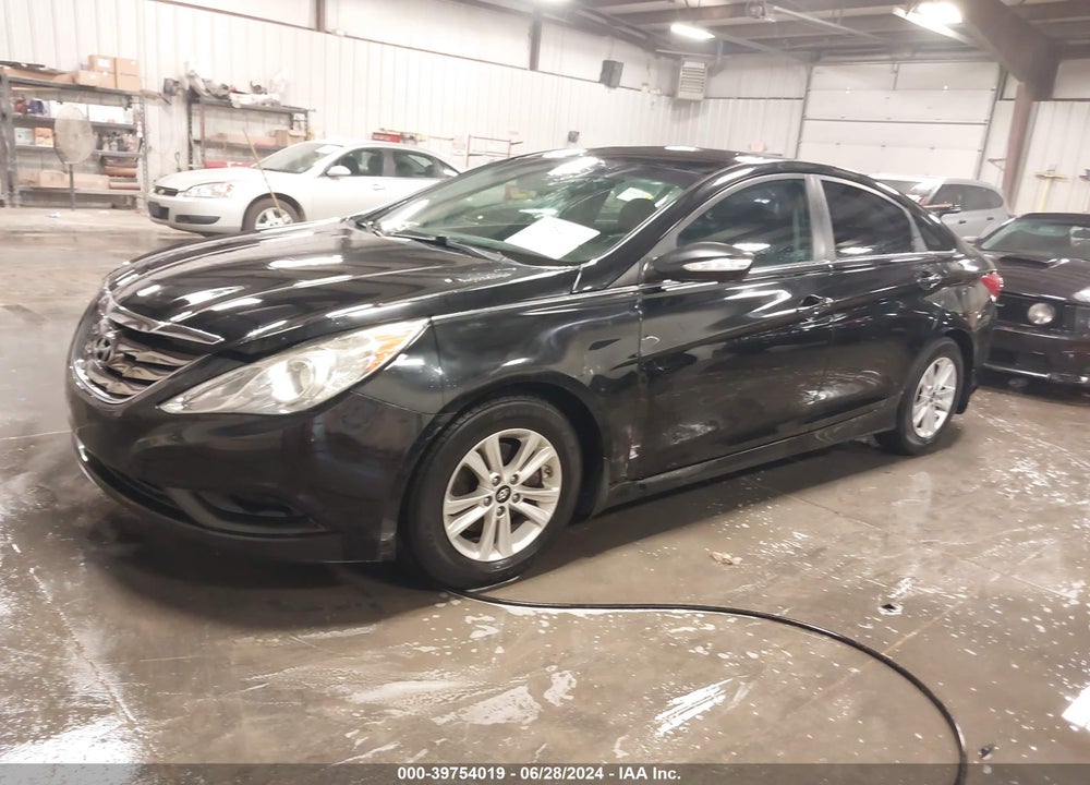 2014 HYUNDAI SONATA GLS VIN: 5NPEB4AC8EH929038