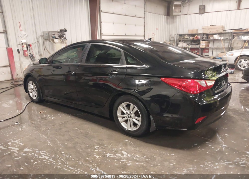 2014 HYUNDAI SONATA GLS VIN: 5NPEB4AC8EH929038
