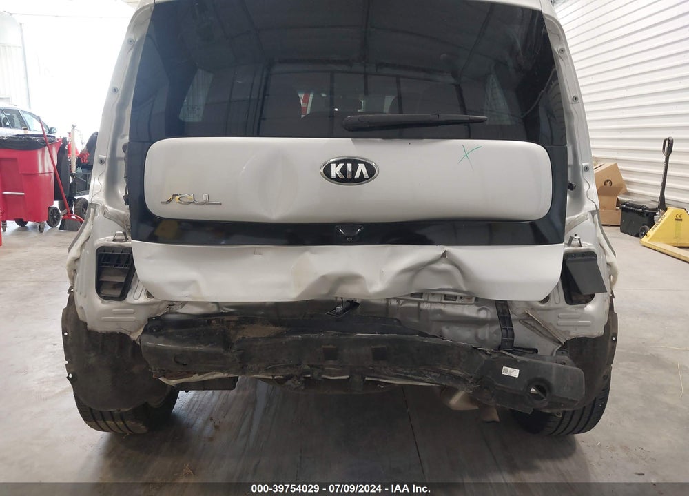 2016 KIA SOUL VIN: KNDJP3A51G7852015