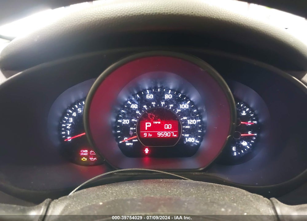 2016 KIA SOUL VIN: KNDJP3A51G7852015