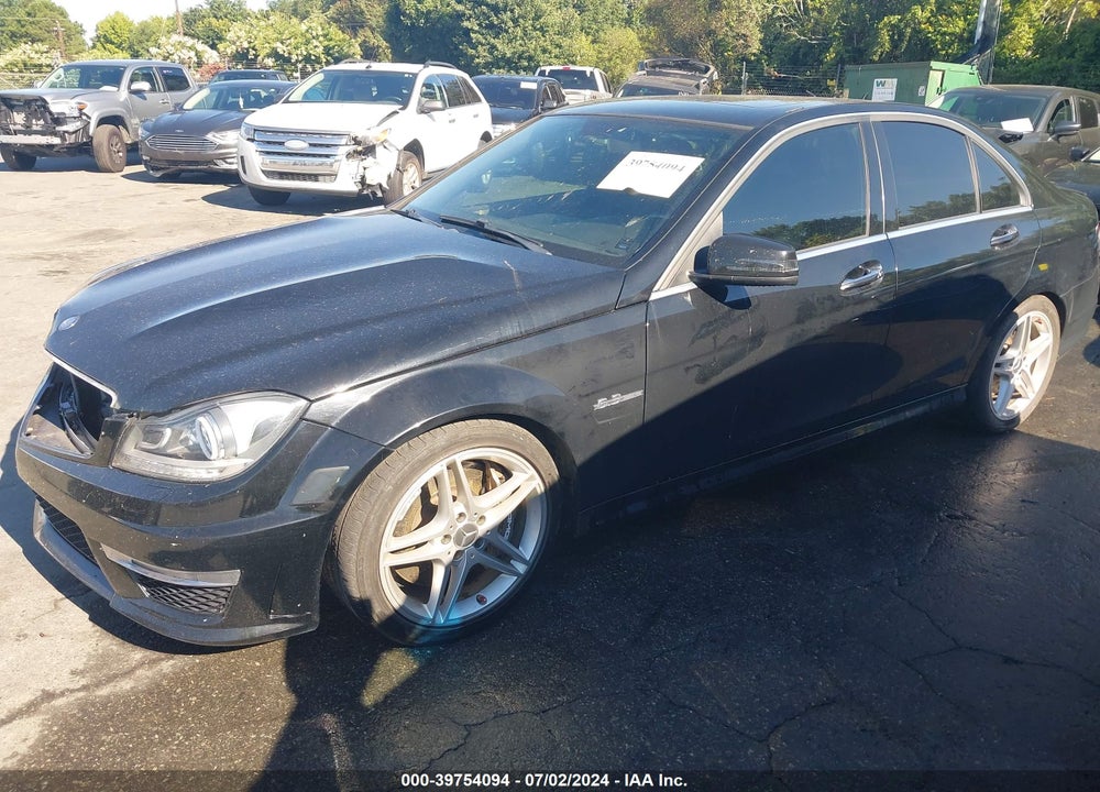 2013 MERCEDES-BENZ C 63 AMG VIN: WDDGF7HB5DA858498