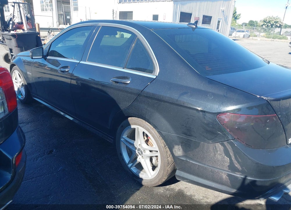 2013 MERCEDES-BENZ C 63 AMG VIN: WDDGF7HB5DA858498
