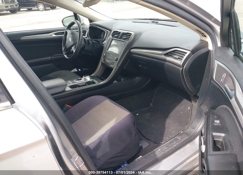2020 FORD FUSION SE VIN: 3FA6P0HD5LR229913