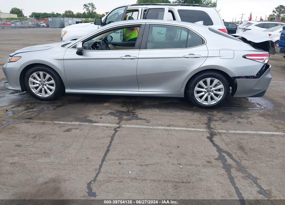 2020 TOYOTA CAMRY LE VIN: 4T1C11AK0LU912197