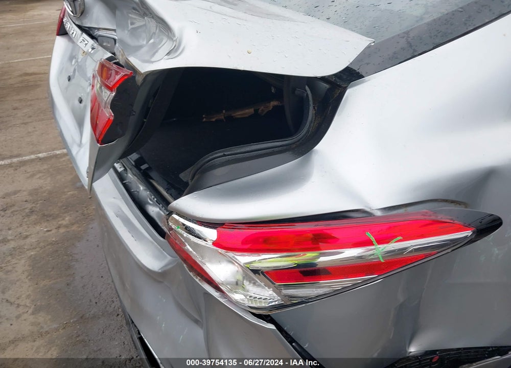 2020 TOYOTA CAMRY LE VIN: 4T1C11AK0LU912197