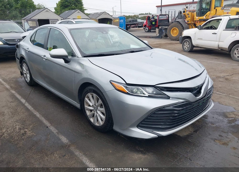 2020 TOYOTA CAMRY LE VIN: 4T1C11AK0LU912197