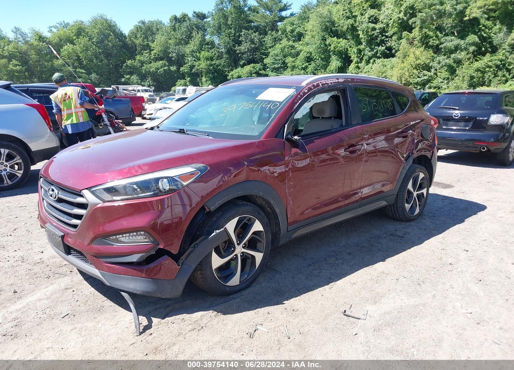 2016 HYUNDAI TUCSON SPORT VIN: KM8J3CA22GU194588