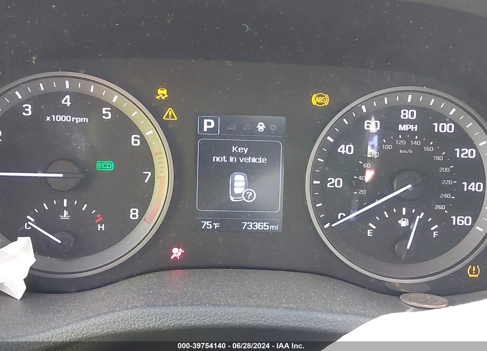 2016 HYUNDAI TUCSON SPORT VIN: KM8J3CA22GU194588