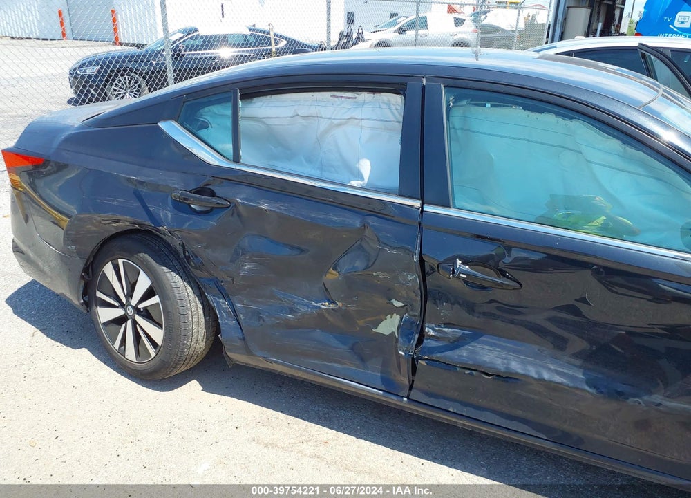 2022 NISSAN ALTIMA SV FWD VIN: 1N4BL4DVXNN397374