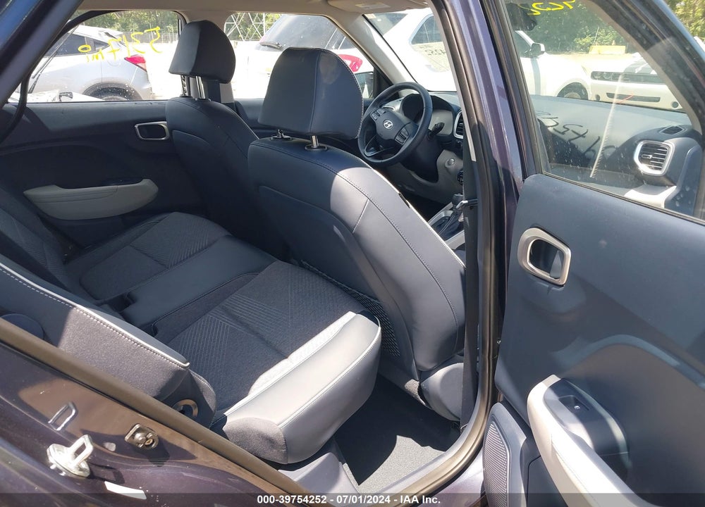 2023 HYUNDAI VENUE LIMITED VIN: KMHRC8A39PU232360
