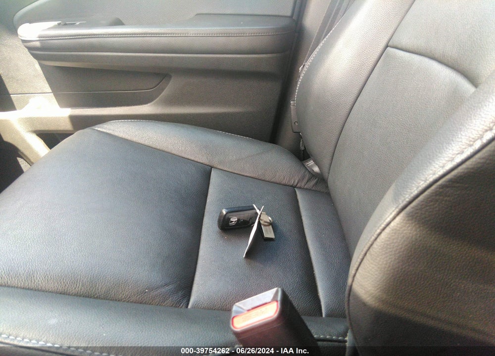 2022 HONDA PILOT VIN: 5FNYF5H25NB033668