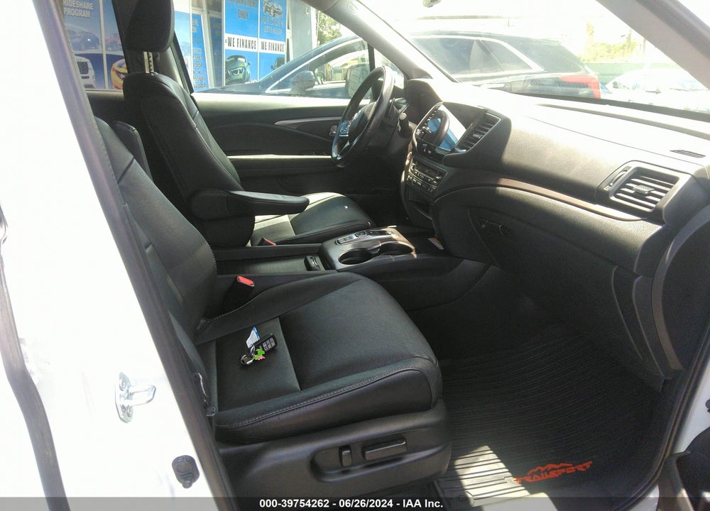 2022 HONDA PILOT VIN: 5FNYF5H25NB033668