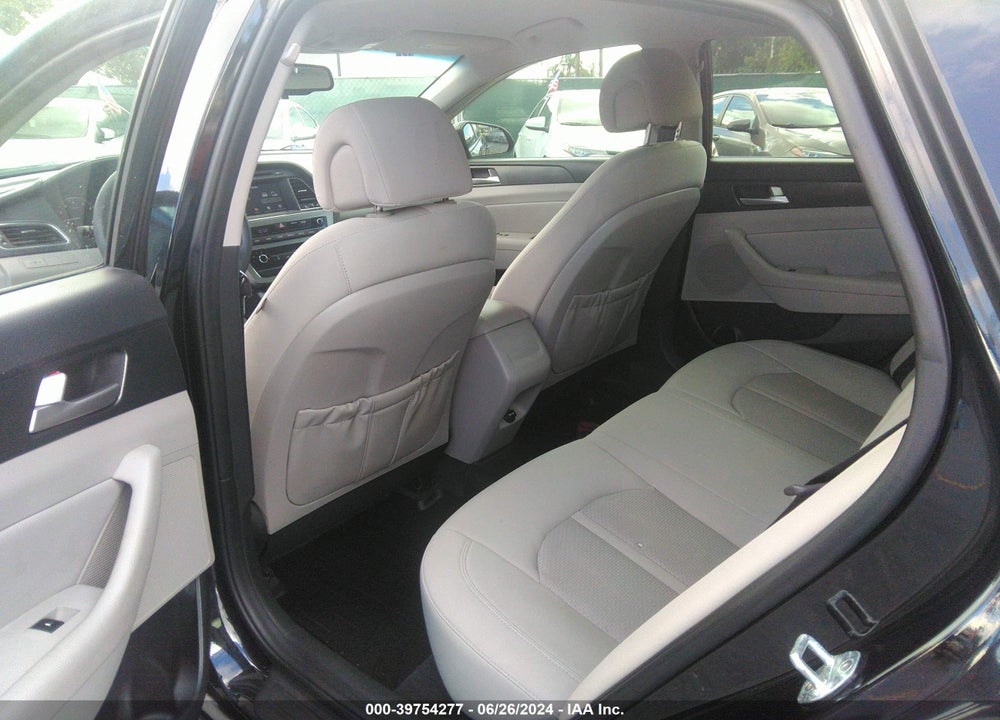 2017 HYUNDAI SONATA VIN: 5NPE34AF3HH572685
