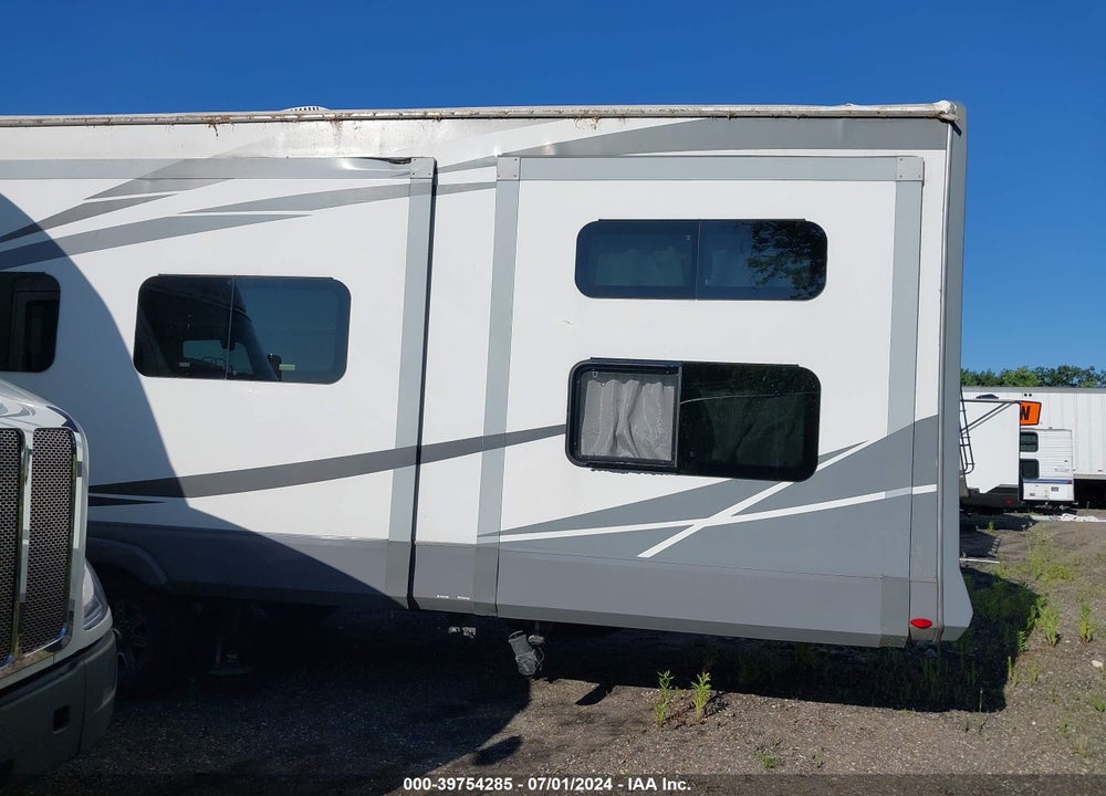 2018 HIGHLAND RIDGE OTHER VIN: 58TCH0BV1J3XJ3208