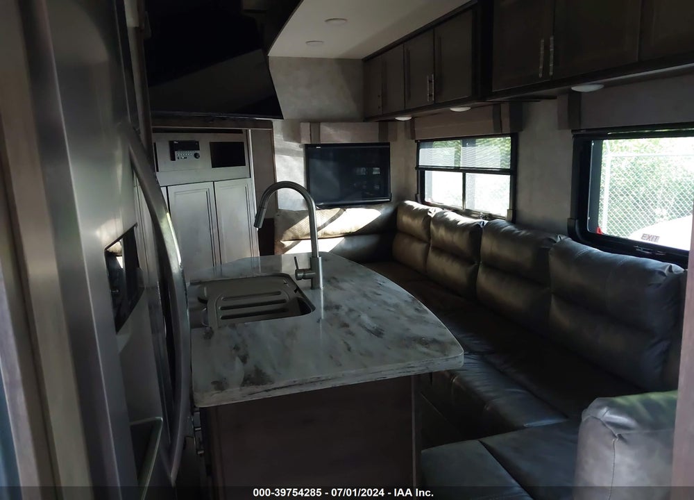 2018 HIGHLAND RIDGE OTHER VIN: 58TCH0BV1J3XJ3208