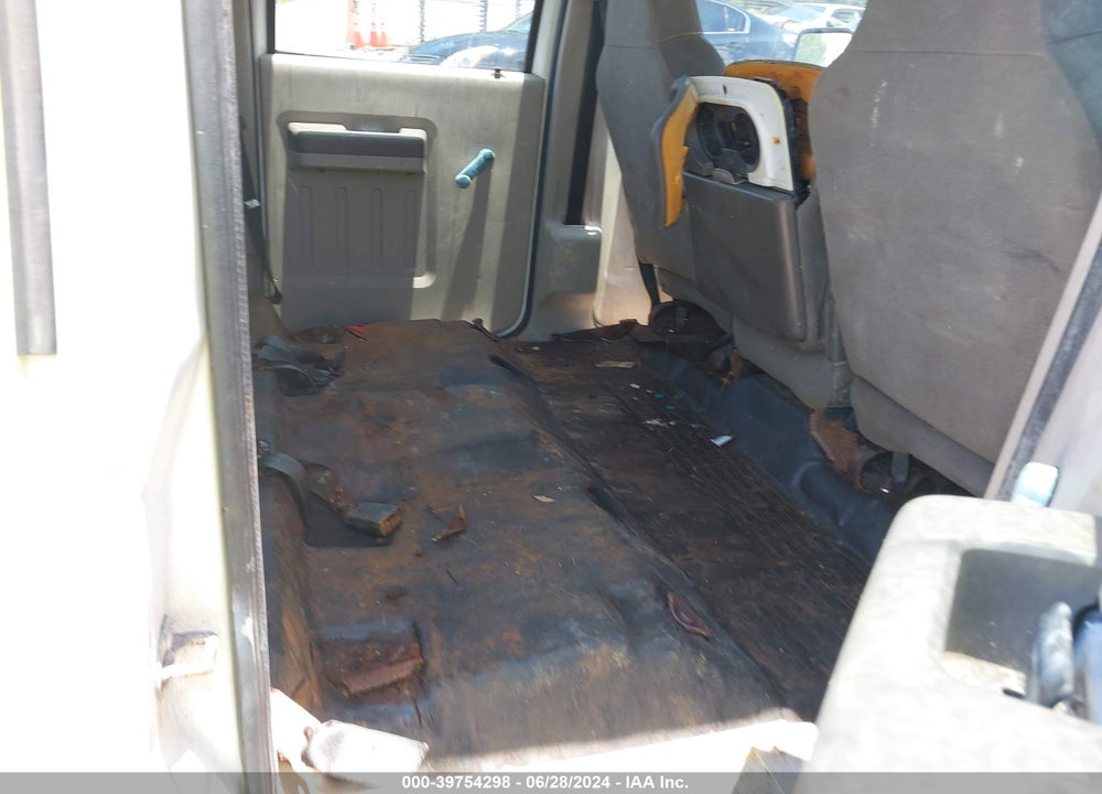 2010 FORD F-250 KING RANCH/LARIAT/XL/XLT VIN: 1FTSW2A58AEA74932