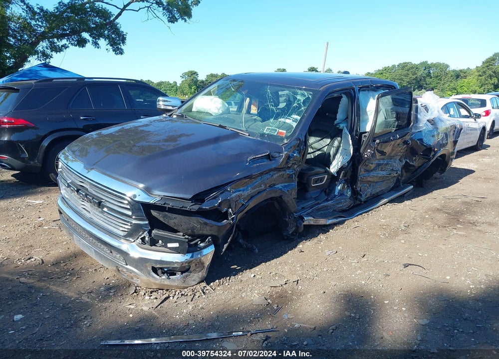 2019 RAM 1500 LAIE  4X4 6'4 BOX VIN: 1C6SRFRT7KN682967