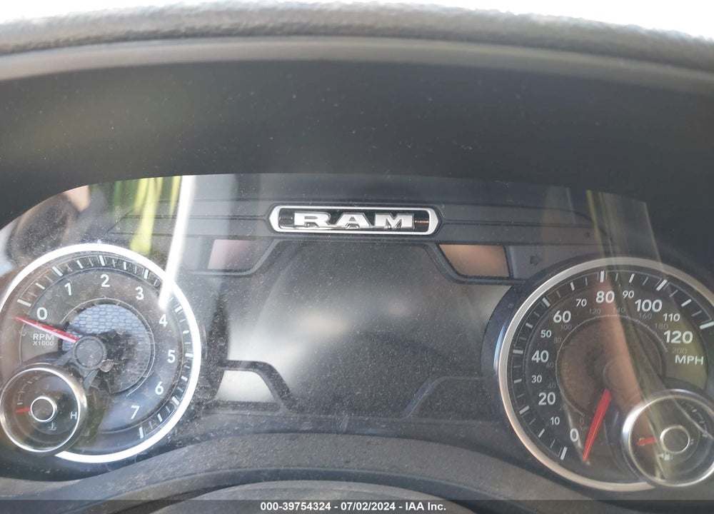 2019 RAM 1500 LAIE  4X4 6'4 BOX VIN: 1C6SRFRT7KN682967
