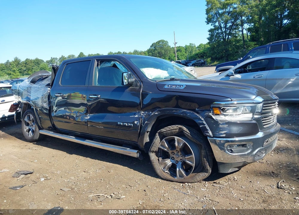 2019 RAM 1500 LAIE  4X4 6'4 BOX VIN: 1C6SRFRT7KN682967