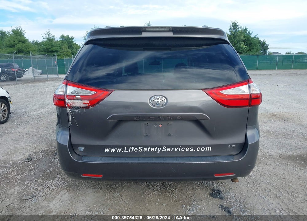 2016 TOYOTA SIENNA LE 8 PASSENGER VIN: 5TDKK3DC9GS712572