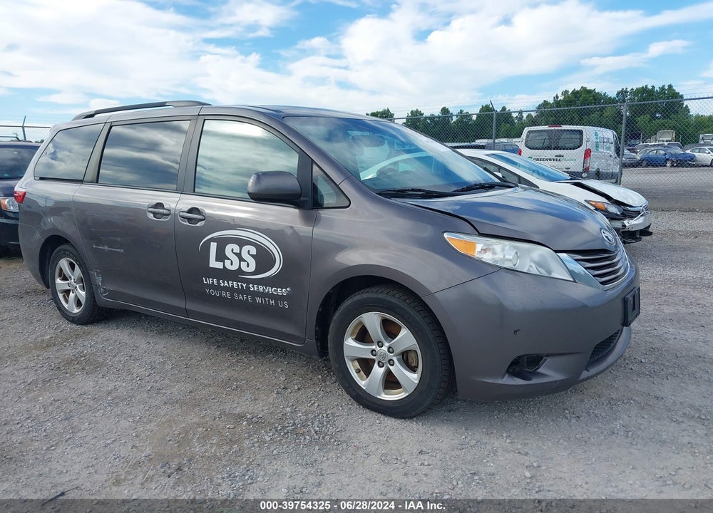 2016 TOYOTA SIENNA LE 8 PASSENGER VIN: 5TDKK3DC9GS712572
