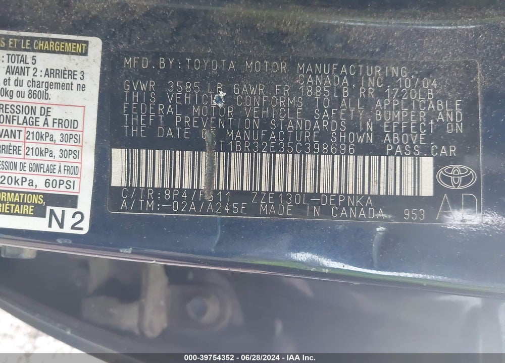 2005 TOYOTA COROLLA VIN: 2T1BR32E35C398696