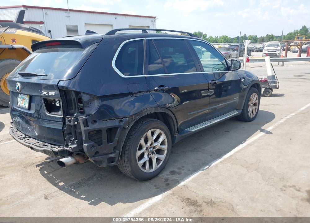 2013 BMW X5 XDRIVE35I/XDRIVE35I PREMIUM/XDRIVE35I SPORT ACTIVITY VIN: 5UXZV4C57D0B00823