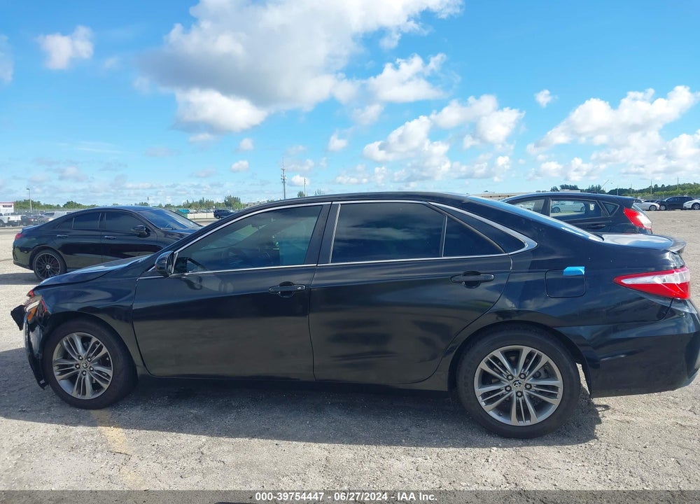 2015 TOYOTA CAMRY SE VIN: 4T1BF1FK6FU016805