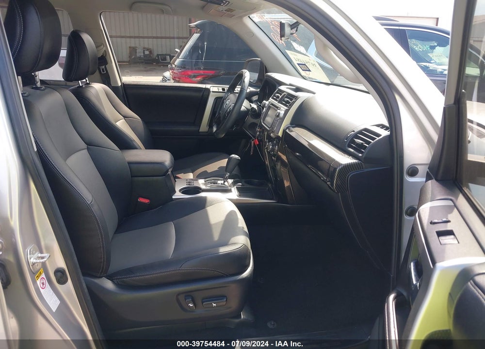 2018 TOYOTA 4RUNNER SR5 PREMIUM VIN: JTEZU5JR2J5187747
