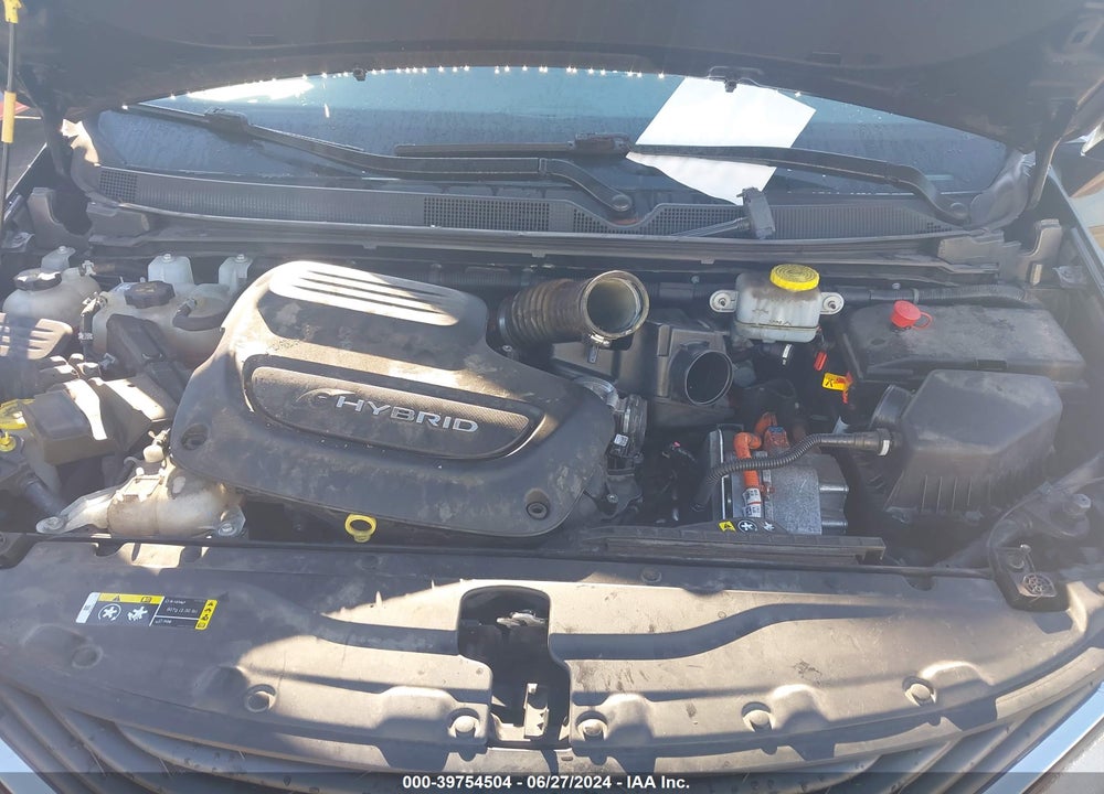 2018 CHRYSLER PACIFICA HYBRID LIMITED VIN: 2C4RC1N70JR236813