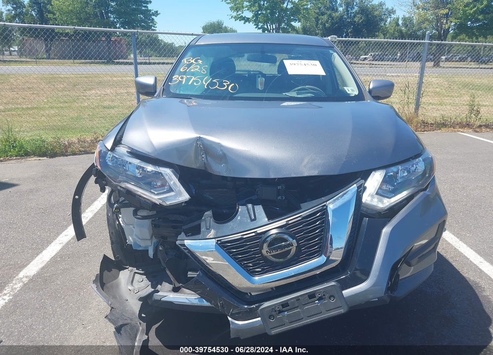 2018 NISSAN ROGUE S VIN: KNMAT2MV4JP543860