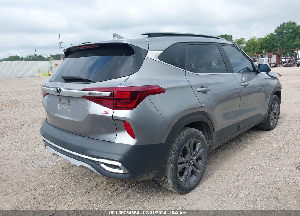 2021 KIA SELTOS VIN: KNDEU2AA1M7216305