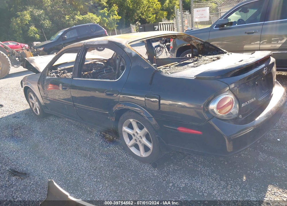 2002 NISSAN MAXIMA SE VIN: JN1DA31D22T402639
