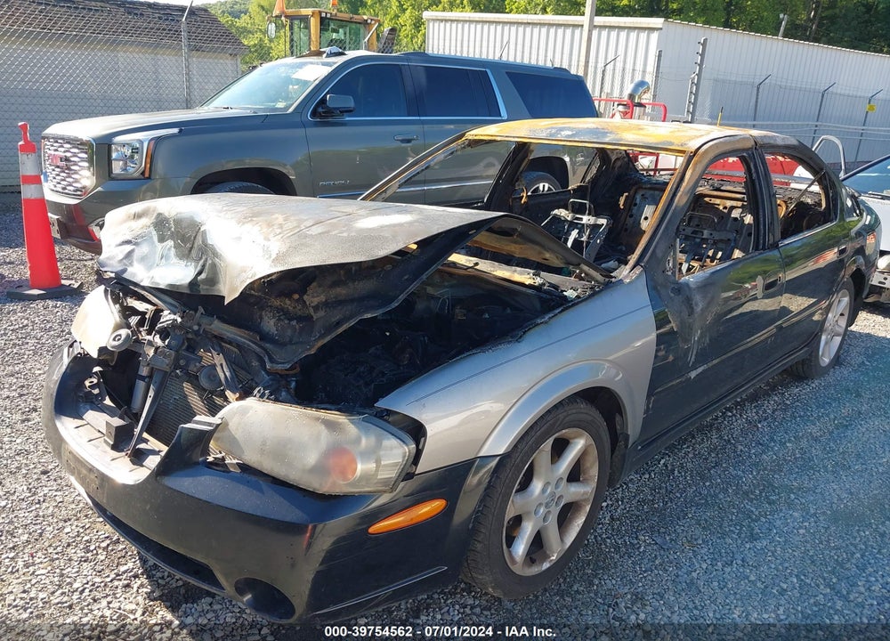 2002 NISSAN MAXIMA SE VIN: JN1DA31D22T402639