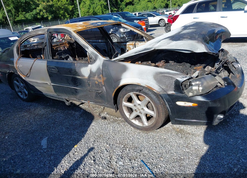 2002 NISSAN MAXIMA SE VIN: JN1DA31D22T402639