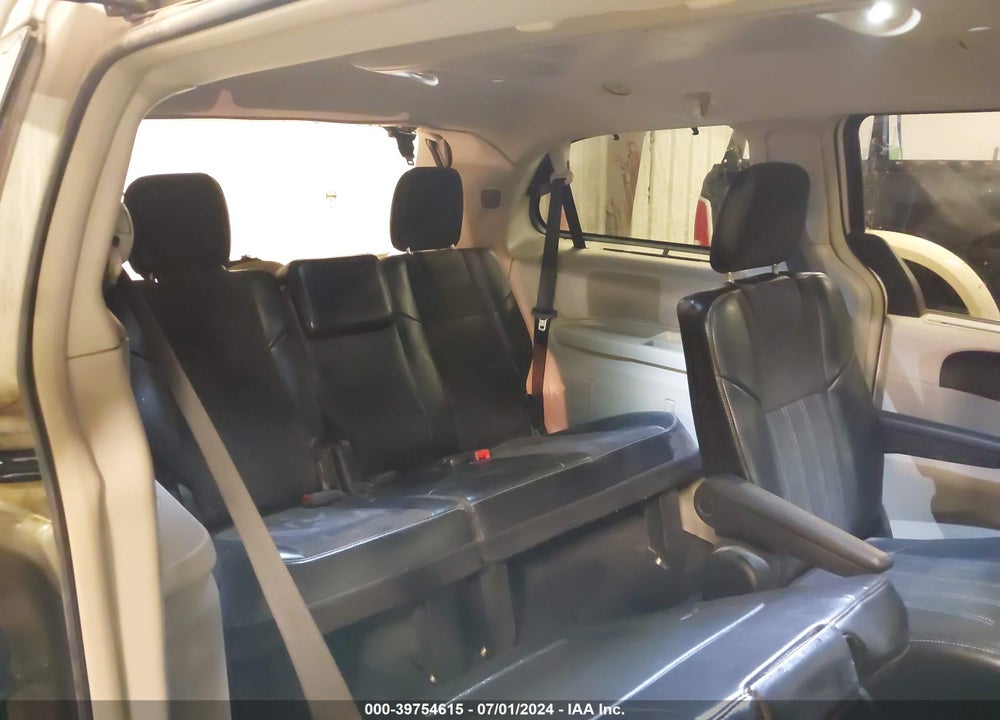 2014 CHRYSLER TOWN & COUNTRY TOURING-L 30TH ANNIVERSARY VIN: 2C4RC1CG4ER464645