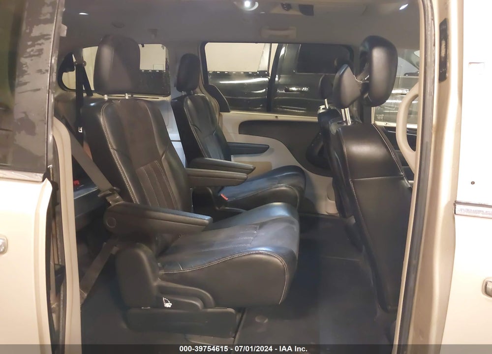 2014 CHRYSLER TOWN & COUNTRY TOURING-L 30TH ANNIVERSARY VIN: 2C4RC1CG4ER464645