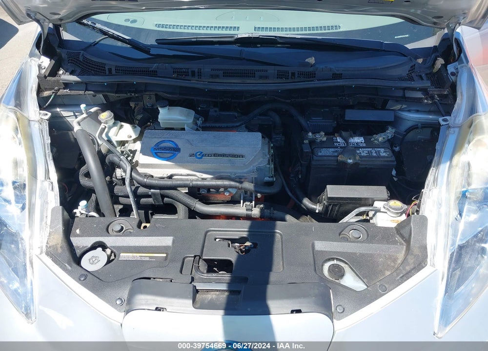 2012 NISSAN LEAF SL VIN: JN1AZ0CP5CT019605