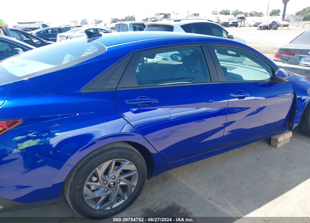 2024 HYUNDAI ELANTRA SEL VIN: KMHLM4DG5RU730729