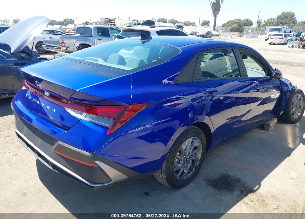 2024 HYUNDAI ELANTRA SEL VIN: KMHLM4DG5RU730729