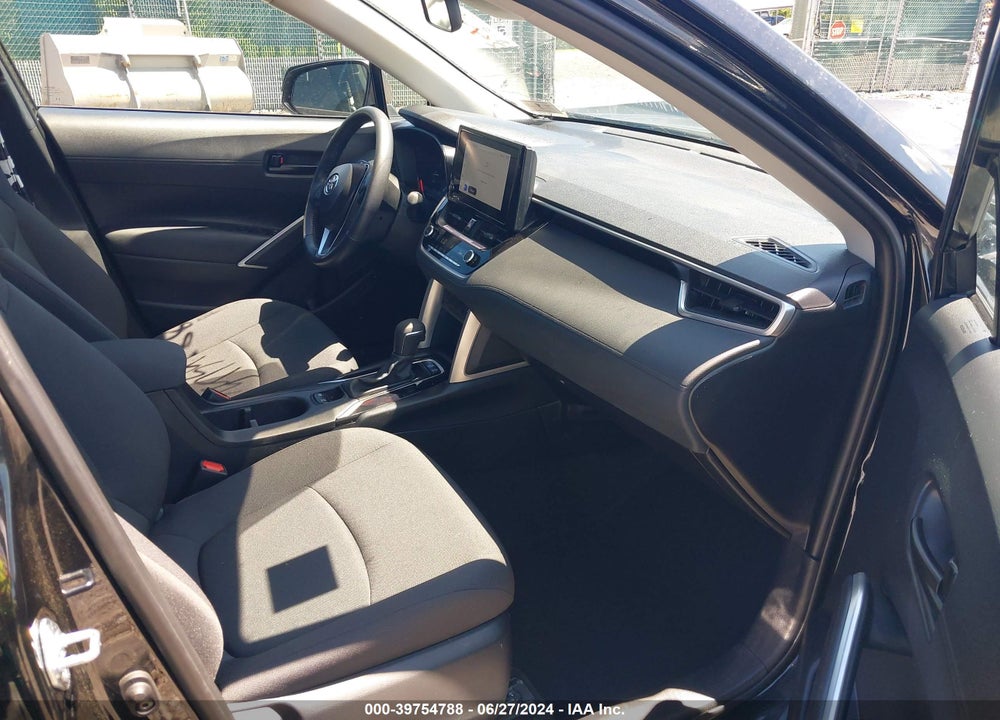 2023 TOYOTA COROLLA CROSS LE VIN: 7MUCAABG2PV076004