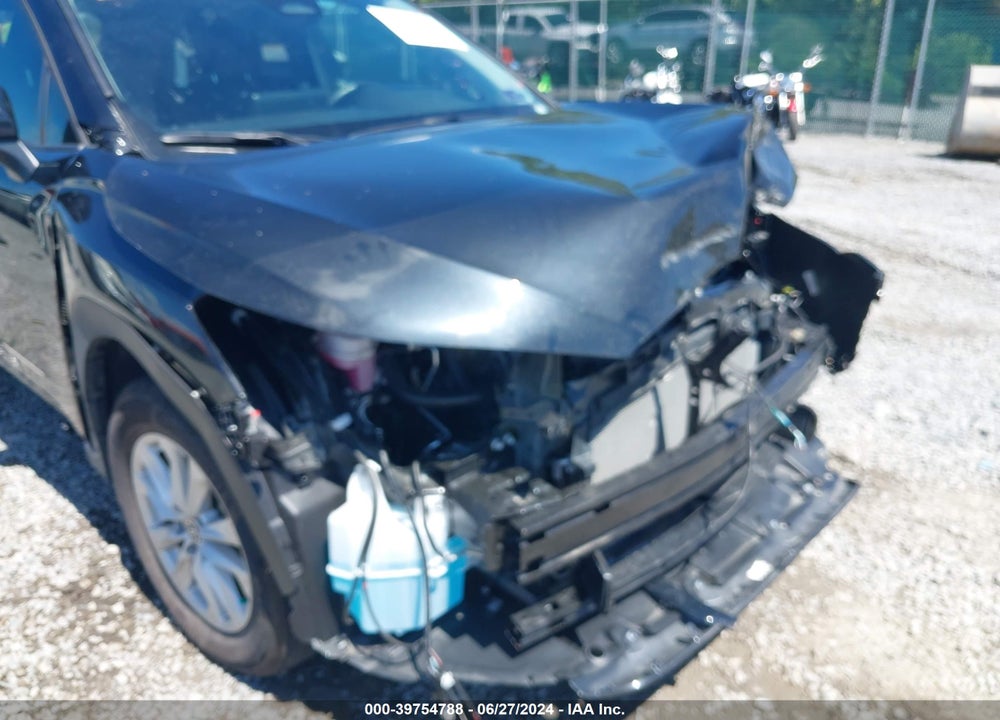 2023 TOYOTA COROLLA CROSS LE VIN: 7MUCAABG2PV076004