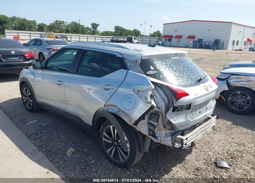 2019 NISSAN KICKS SV VIN: 3N1CP5CU6KL482373