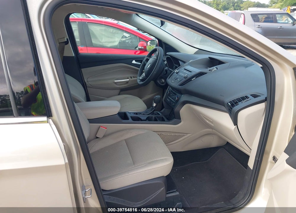 2017 FORD ESCAPE SE VIN: 1FMCU0GD7HUE84145