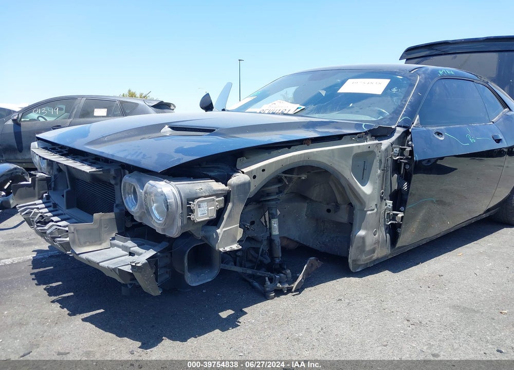 2018 DODGE CHALLENGER SXT VIN: 2C3CDZAG4JH311224