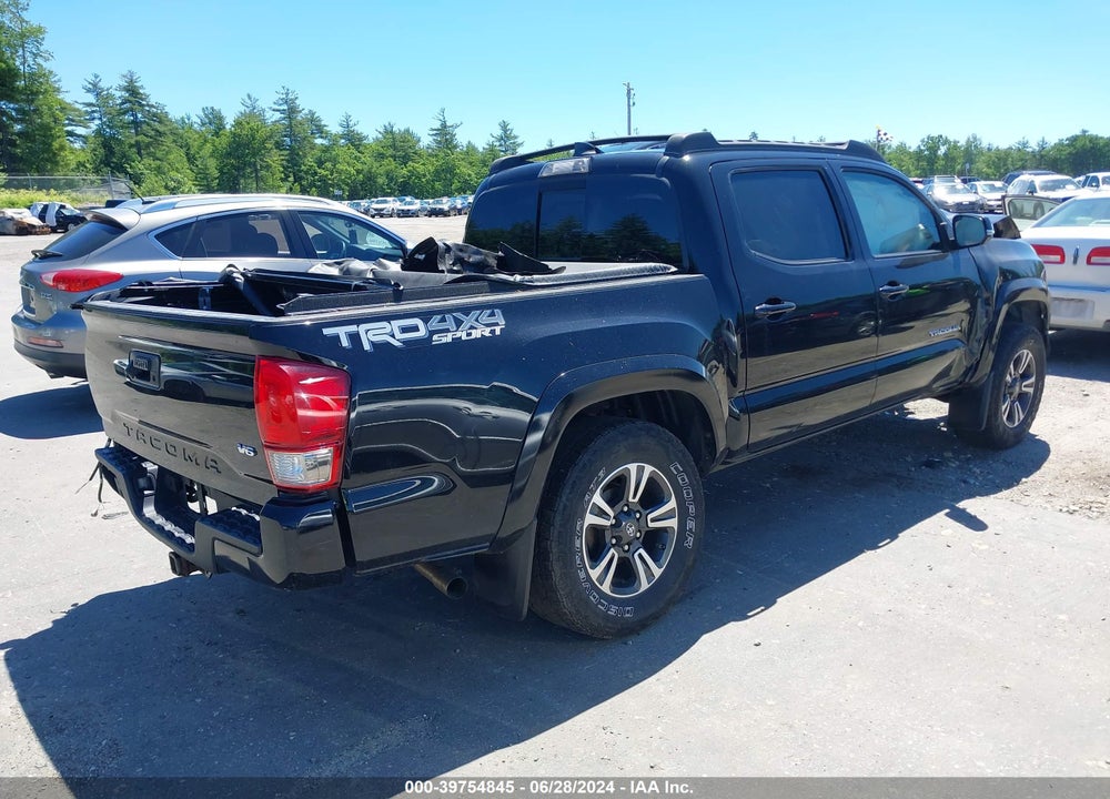2017 TOYOTA TACOMA TRD SPORT VIN: 3TMCZ5AN9HM060006